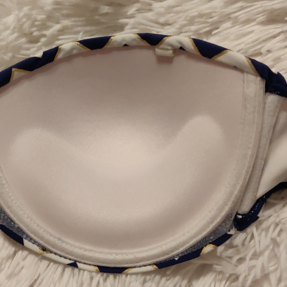 XS Le Vie en Rose Bikini Top - Picture 6 of 7